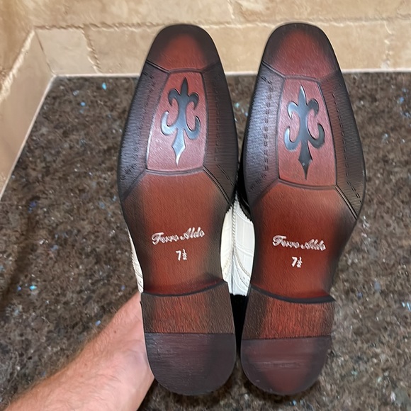 Ferro Aldo wingtip oxfords - Picture 5 of 10